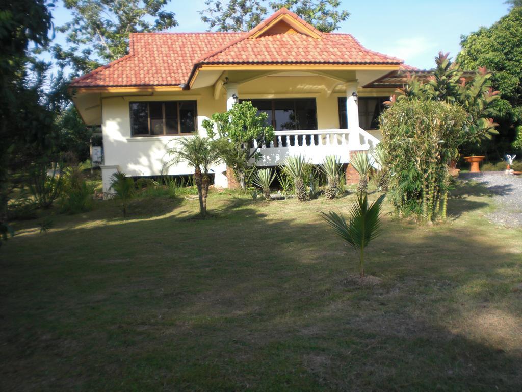 Villa House Of Garden à Chiang Rai Extérieur photo